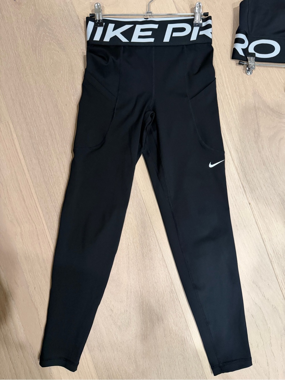 Nike active set - Picture 4 of 5